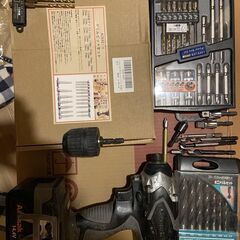 DIY用具一式(テーブルソー、サンダー、トリマー、インパクト、木材など 