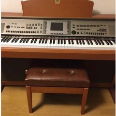 YAMAHA CVP-305 クラビノーバ　電子ピアノ　CVP305