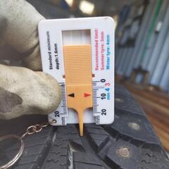 スパイクタイヤ 13インチ ホイール美品