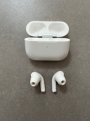 高い素材 Apple (アップル) AirPods Pro (第一世代)動作確認済み 