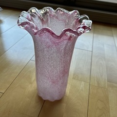 吹きガラスの花瓶　ピンク