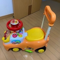 アンパンマンよくばりビジーカー