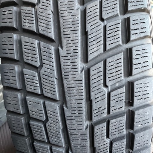 三菱デリカD:5 215/70 R16