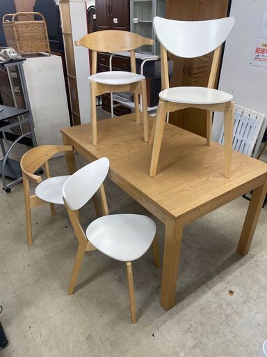 リサイクルショップどりーむ荒田店 No9428 ダイニングセット　IKEA　BJURSTA　ビュースタ　伸長式テーブル　椅子４脚付き♪　ナチュラルカラー