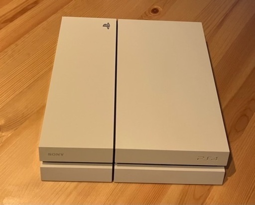 美品】PS4 本体 コントローラー1つ(白) ソフト付 SONY 【後期型】PS4