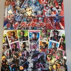 ウルトラマン　仮面ライダー　美品パズル