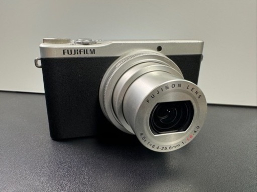 富士フイルム コンパクトデジタルカメラ XQ2