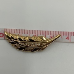 売り切れました。K18 フェザートップ ダイヤモンドペンダント 3.6g 0.05ct