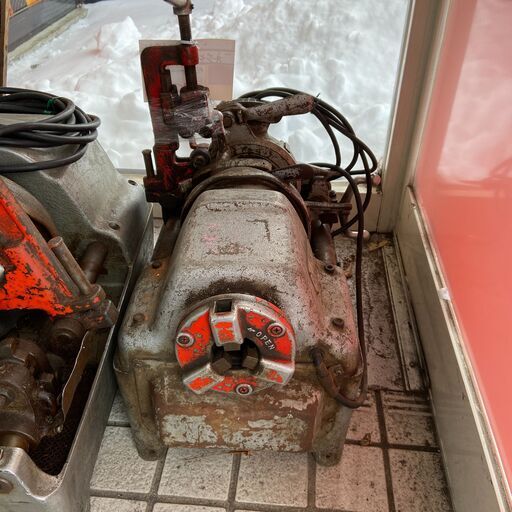 【中古】【動作OK】【店頭引取限定】ネジ切り機　13,200円（税込）