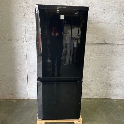 【MITSUBISHI】 三菱 ノンフロン2ドア冷凍冷蔵庫 容量146L 冷凍室46L 冷蔵庫100L MR-P15ED-KK 2019年製