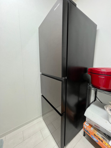 【急募】冷蔵庫282L 5年保証付　2021年製