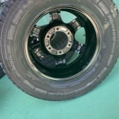 ハイエース　ホイールタイヤセット　4本-オールブラックス