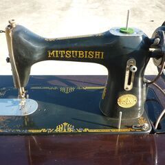 アンティークミシン クラシックミシン 足踏みミシン 三菱 MITSUBISHI JUNK ジャンク 動作未確認　簡易清掃のみ
