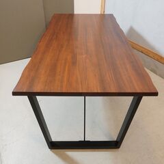 大川の家具メーカーSHIGIYMA(シギヤマ家具)のウォールナット無垢材 