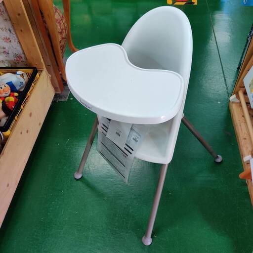 【愛品倶楽部柏店】ベビービョルン ハイチェア（グレー）