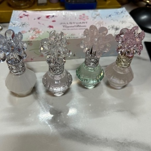 ジルスチュアート　クリスタルブルーム　オードパルファン　セレクション