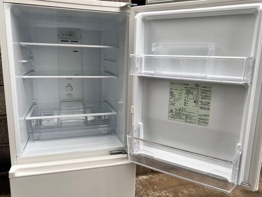 SALE‼️￥22000(税込) 冷蔵庫 2023年製 品番：AQW-17NBK