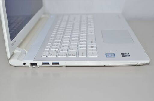 中古ノートパソコン 東芝 AZ55/TW Windows11+office 爆速SSD512GB core