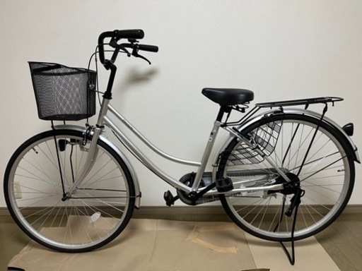 受け付け終了。新品の26インチ軽快自転車（シルバー)
