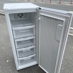 ■中古品 ハイアール冷凍ストッカー JF-NUF132G 2017年 132L サイズ：480ｘ595ｘ1215ｍｍ 動作問題なし■