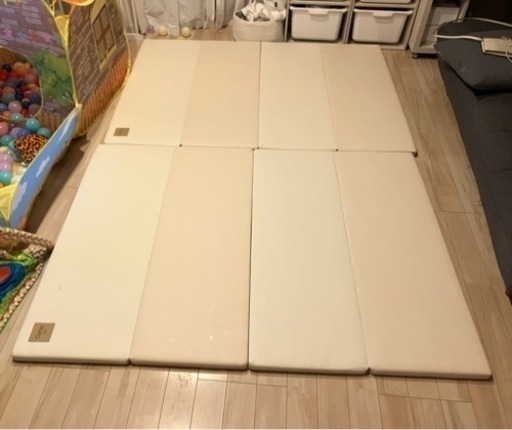 カラズ ベビーマット 1枚～セットも可（写真は2枚使用）