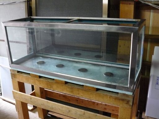 ステンレス枠　ガラス水槽　１２０cm×４０cm×４５cm