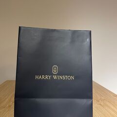 Harry Winstonの中サイズの紙袋