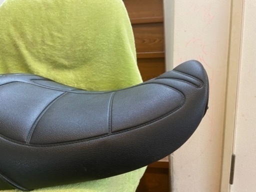 カワサキゼファー1100純正シート！ カワサキ KAWASAKI ゼファー400