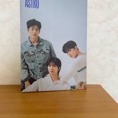 ALL YOURS（アルバムのポスター） -ASTRO-