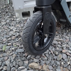 希少 エアータイヤ換装　GLOBBER ONE-NL205デラックス　ブラック