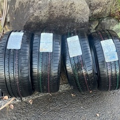 モッゾスポーツ　デュラターン　245/40r19 4本セット