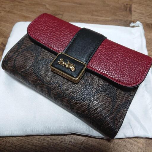 COACH  二つ折り財布  レッド