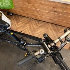 【新春SALE！アルミフレーム】3×7速　700×28cクロスバイク　ブラック