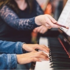 出張ピアノレッスン　Piano Lesson in English