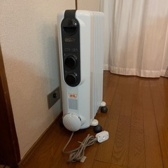 【早い者勝ち】デロンギ　オイルヒーター　RHJ35M0812-DG