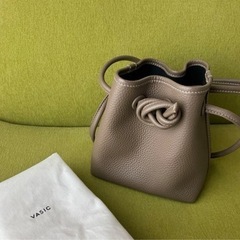 VASIC ボンドミニ　アッシュ Bond Mini, Bond Mini Miniのベーシックカラー「Ash」はシーンを選ばず