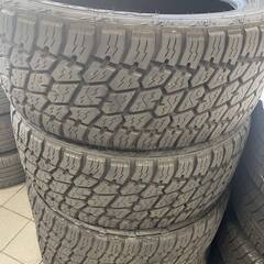 冬タイヤ 285/45R22