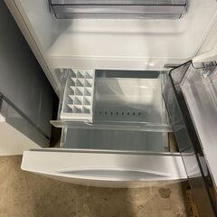 セール中！ 中古 冷蔵庫 東芝 GR-T15BS(W)   冷蔵庫 BSシリーズ セミマットホワイト GR-T15BS-W [2ドア /右開きタイプ /153L] 2022年式 配送費用は別途見積りにて可能[SA-421]