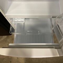 中古冷蔵庫 Panasonic NR-B14FW-W      パナソニック 冷蔵庫 幅48cm 138L マットバニラホワイト NR-B14FW-W 2ドア 右開き 自動霜取り 耐熱天板 2022年式 配送費用は別途見積りにて可能[ SA-424]