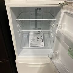 中古冷蔵庫 Panasonic NR-B14FW-W      パナソニック 冷蔵庫 幅48cm 138L マットバニラホワイト NR-B14FW-W 2ドア 右開き 自動霜取り 耐熱天板 2022年式 配送費用は別途見積りにて可能[ SA-424]