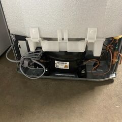 セール中！　中古 冷蔵庫 AQUA AQR-13M(S)     冷蔵庫 ブラッシュシルバー AQR-13M-S [2ドア /右開きタイプ /126L] 2024年式 配送費用は別途見積りにて可能[SA-437]