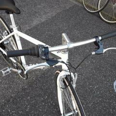 ！中古自転車２８５７　クロスバイク　ルノー　７００×２８C　６段ギヤ　アルミフレーム　ワイヤー錠　ライトは付属していません　フレームサイズ４５０㎜　身長１６５㎝から