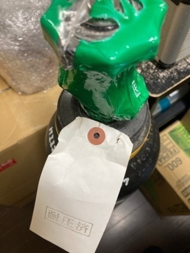 酸素ボンベ