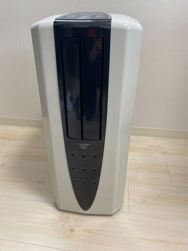 5千円で売ります）冷風・衣類乾燥除湿機（CORONA）　定価17,700円
