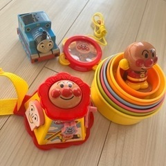 アンパンマン  トーマス(喋る) 知育玩具