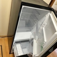 冷蔵庫　(1-2人用)
