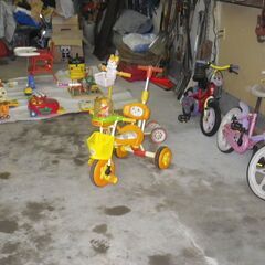 子供用自転車・おもちゃ各種
