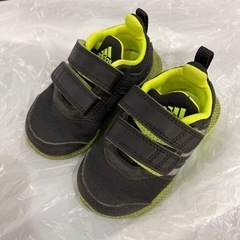 addidas  スニーカー　11.5 美品