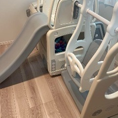 YaYa 室内遊具　vanilla bus バニラバス　大型室内遊具　滑り台 YaYa 室内遊具 vanilla bus バニラバス 大型室内遊具 滑り台