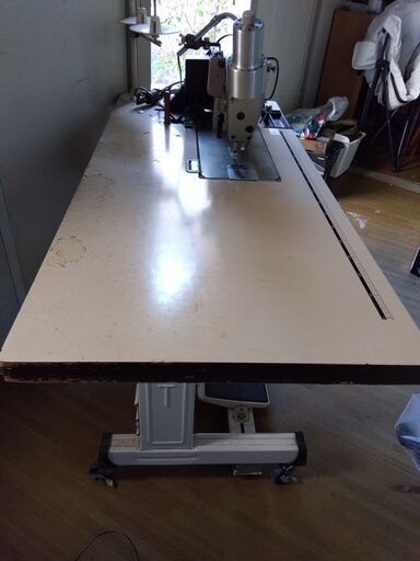 工業用ミシン／直線縫い／Brother／ブラザー工業／中古品／動作確認済／自動返し縫い機能有／自動糸切機能無し 工業用ミシン／直線縫い／Brother／ブラザー工業／中古品／動作確認済